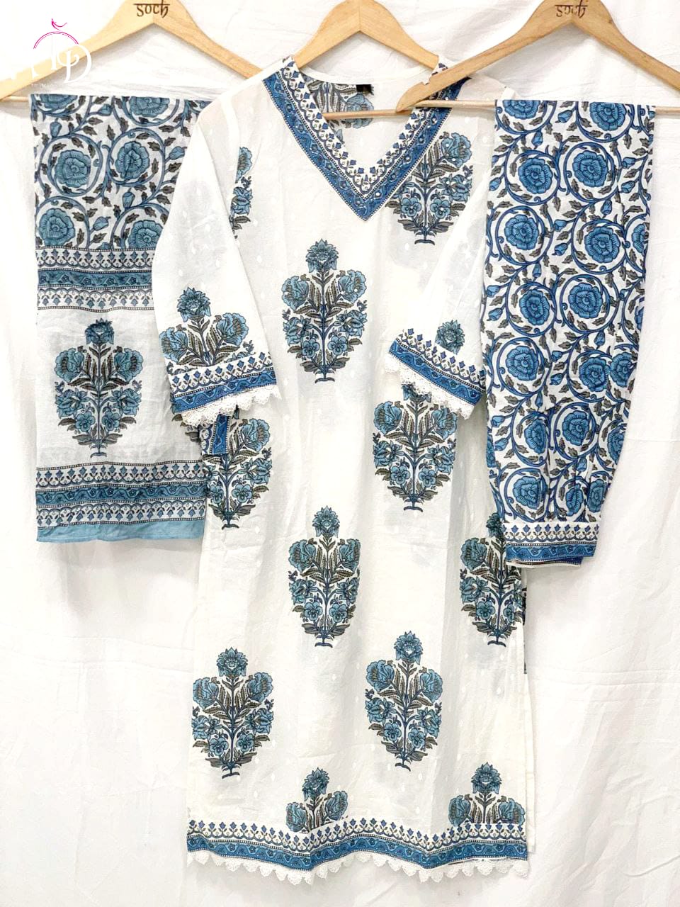 Women's Kurta Pant Dupatta Set Multicolor