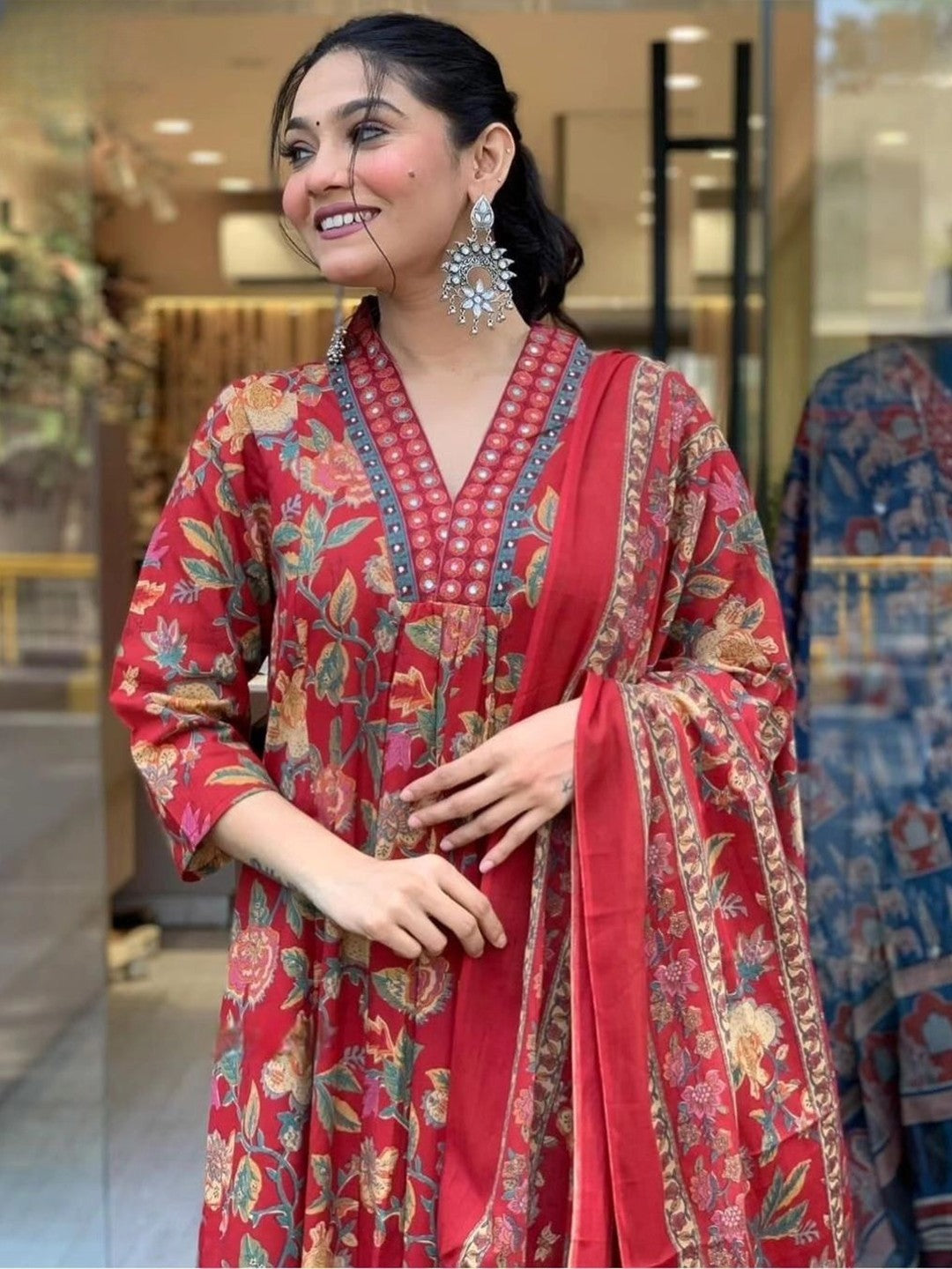 Women's Kurta Pant Dupatta Set Red