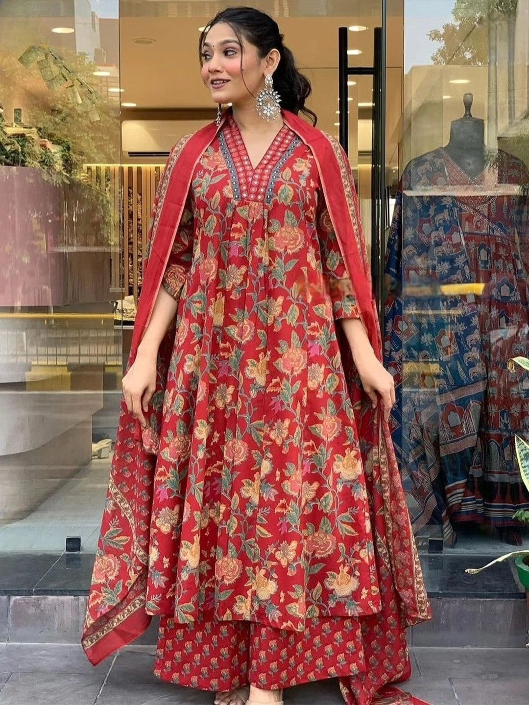 Women's Kurta Pant Dupatta Set Red