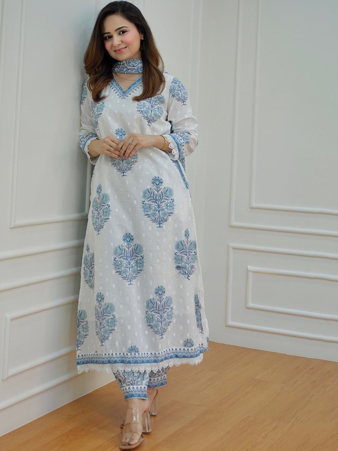 Women's Kurta Pant Dupatta Set Multicolor