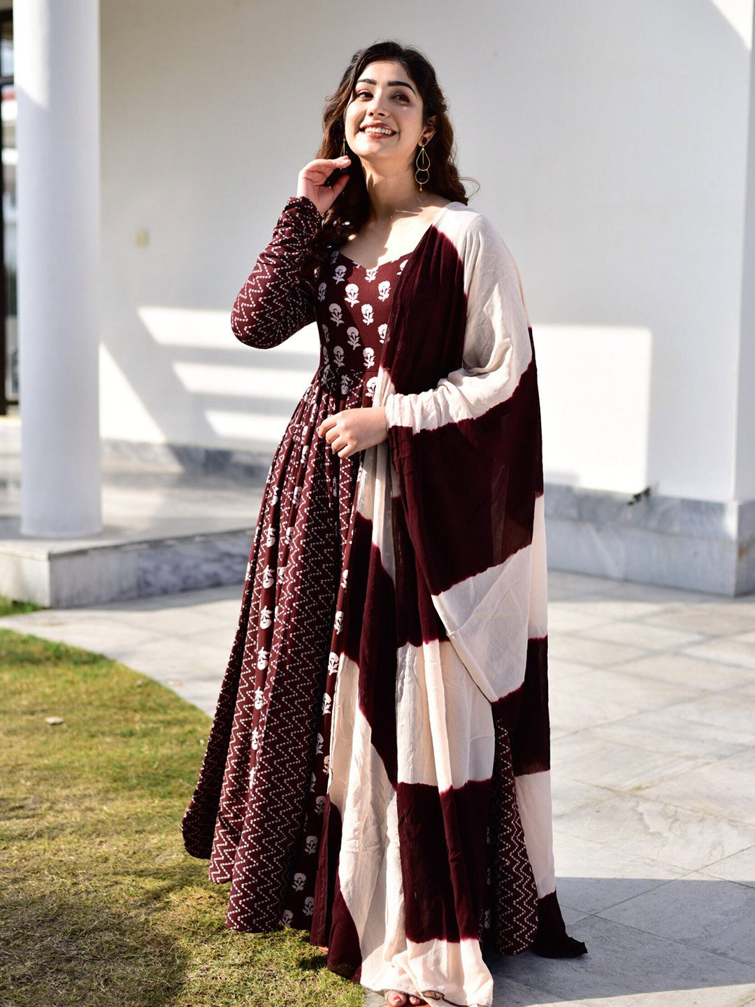 Women's Kurta Pant Dupatta Set Brown