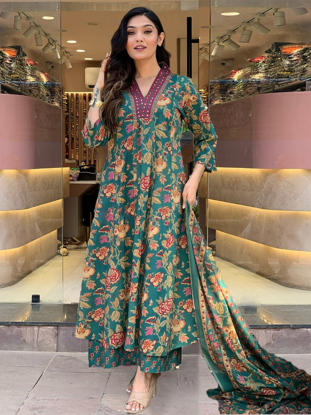 Women's Kurta Pant Dupatta Set Green