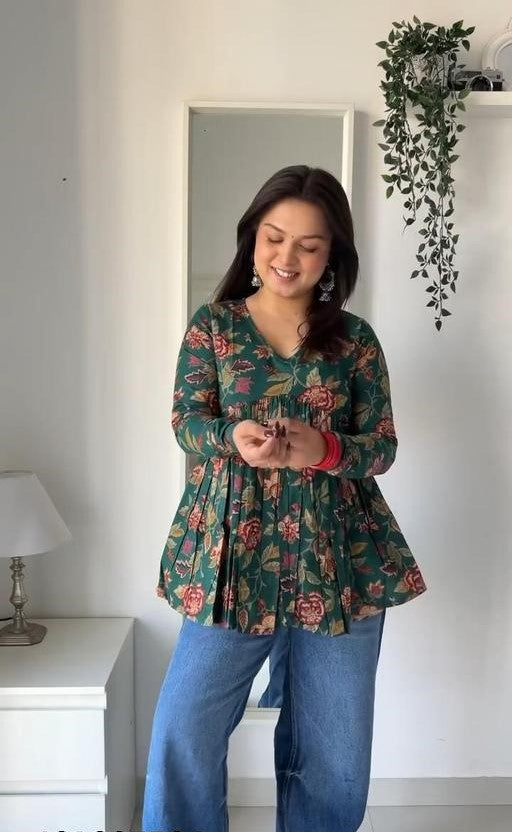 Short Kurti  (Green)